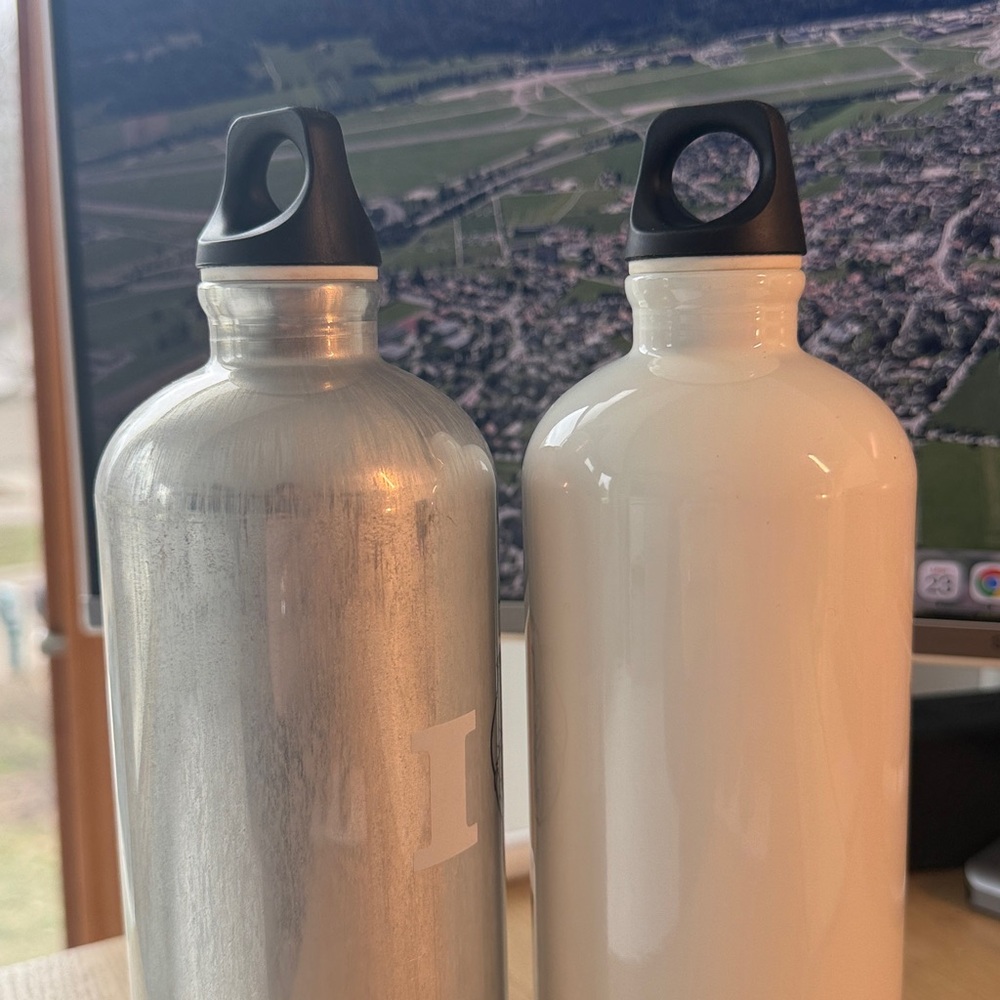 lululemon athletica Silver and White Water Bottles - Picture 5 of 9